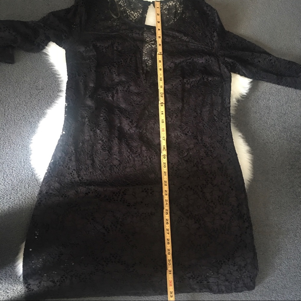 Trixxi Lace Dress - Picture 8 of 10